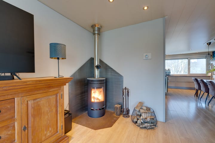 Photo 11 of Meeuwstraat 92