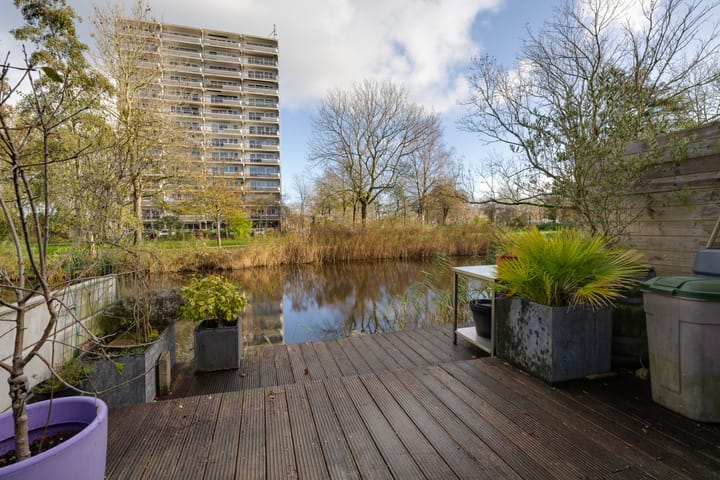 Photo 31 of Meeuwstraat 92