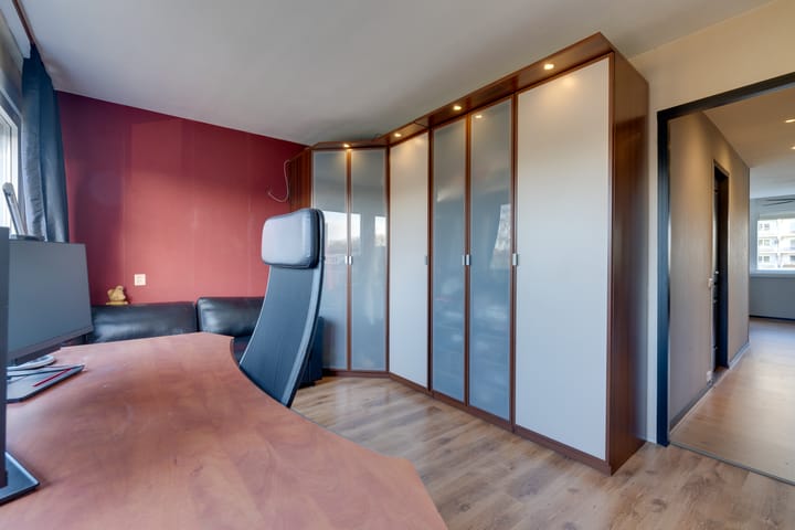 Photo 39 of Meeuwstraat 92