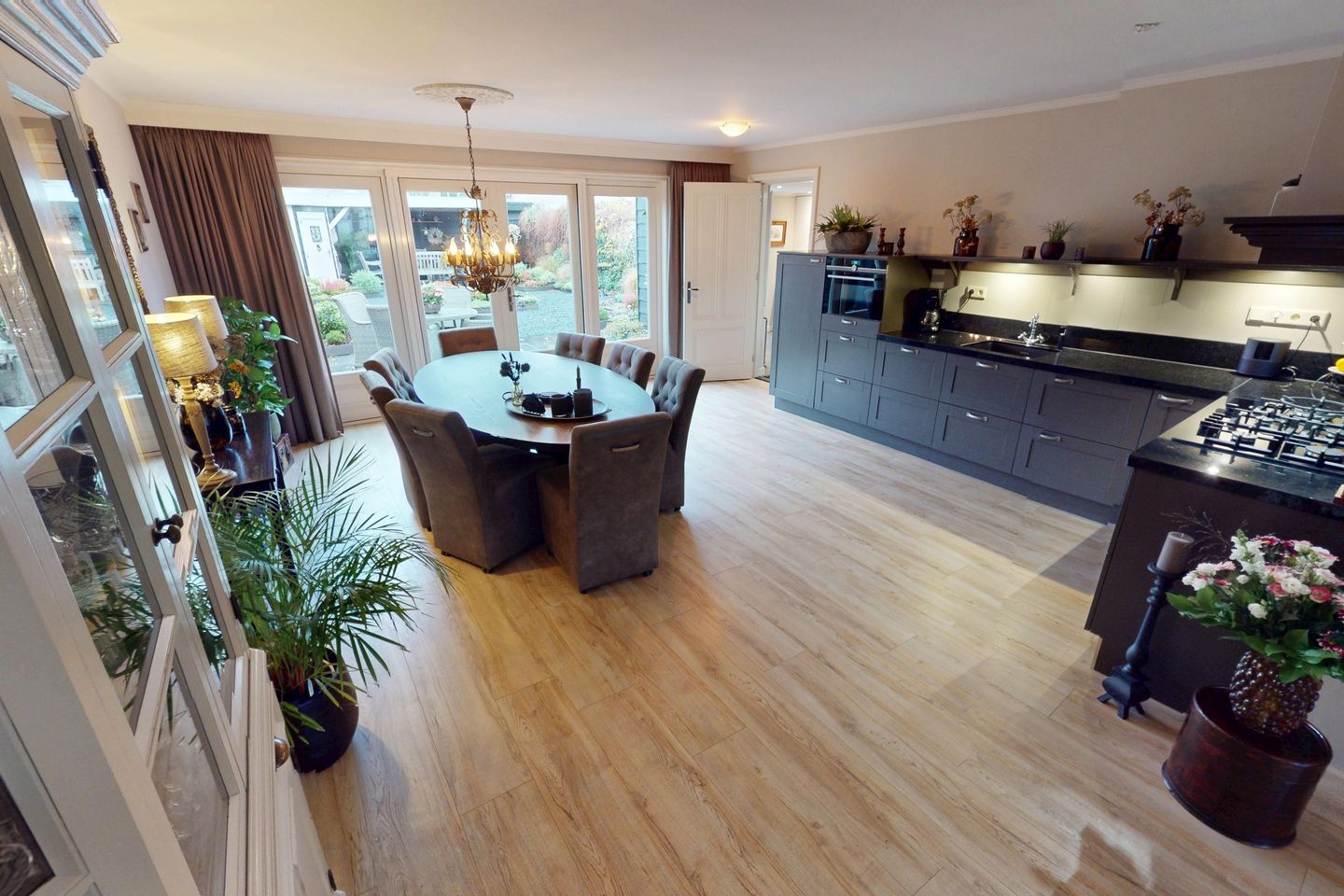 Foto 25 van Weder 18