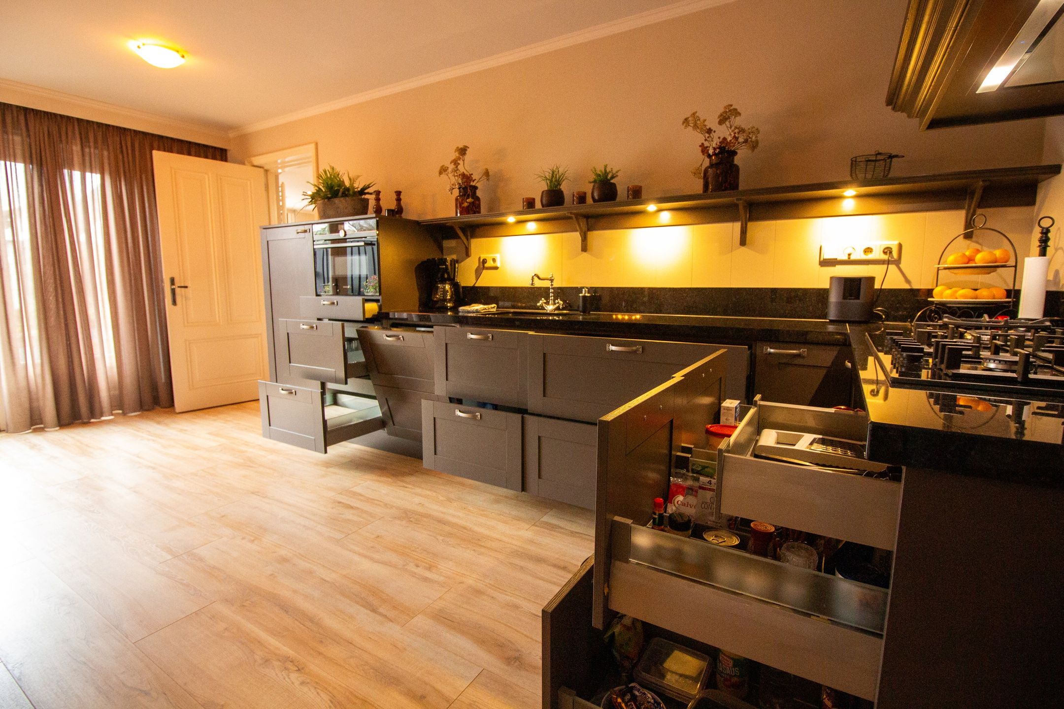 Foto 30 van Weder 18