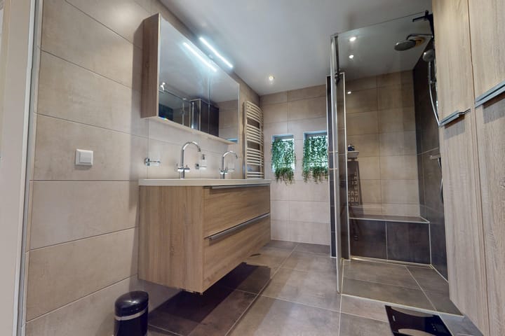 Foto 52 van Weder 18