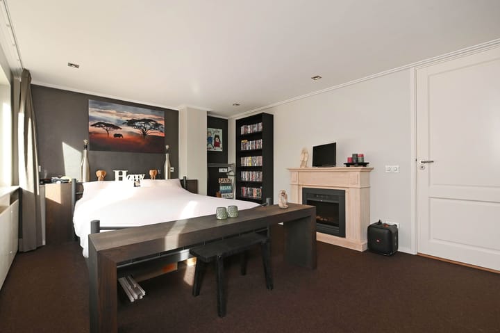 Photo 18 of Julianalaan 5