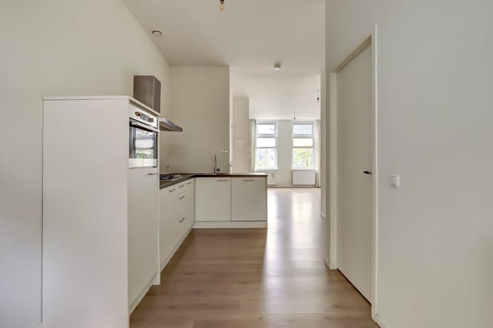 Photo 15 of Dominicanenstraat 151