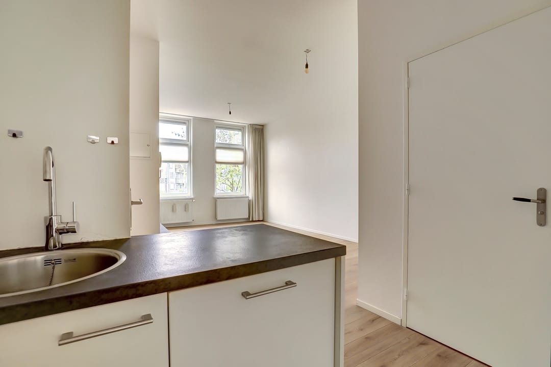 Photo 16 of Dominicanenstraat 151