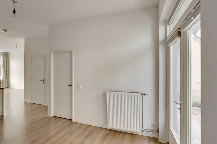 Photo 17 of Dominicanenstraat 151