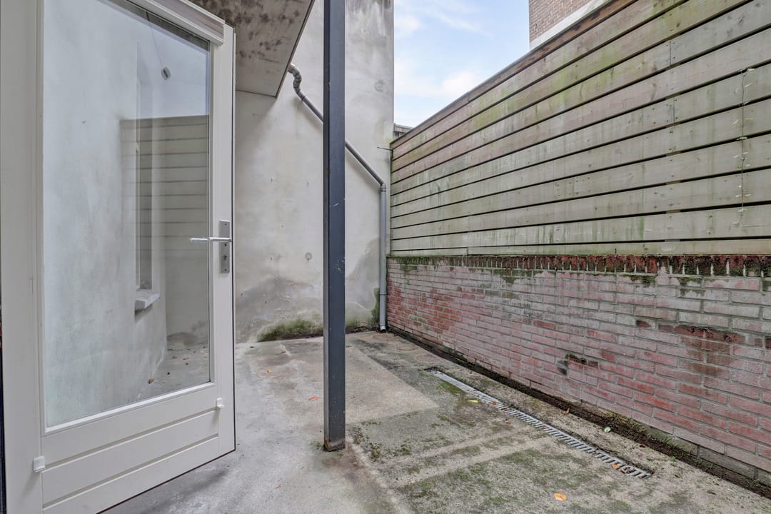 Photo 23 of Dominicanenstraat 151