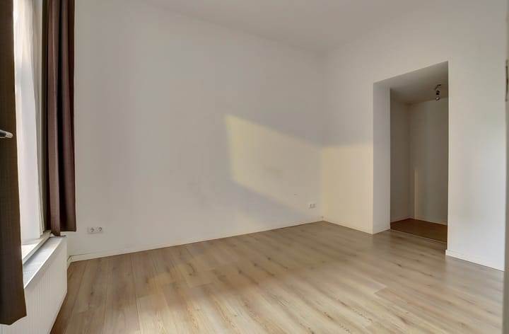 Photo 27 of Dominicanenstraat 151