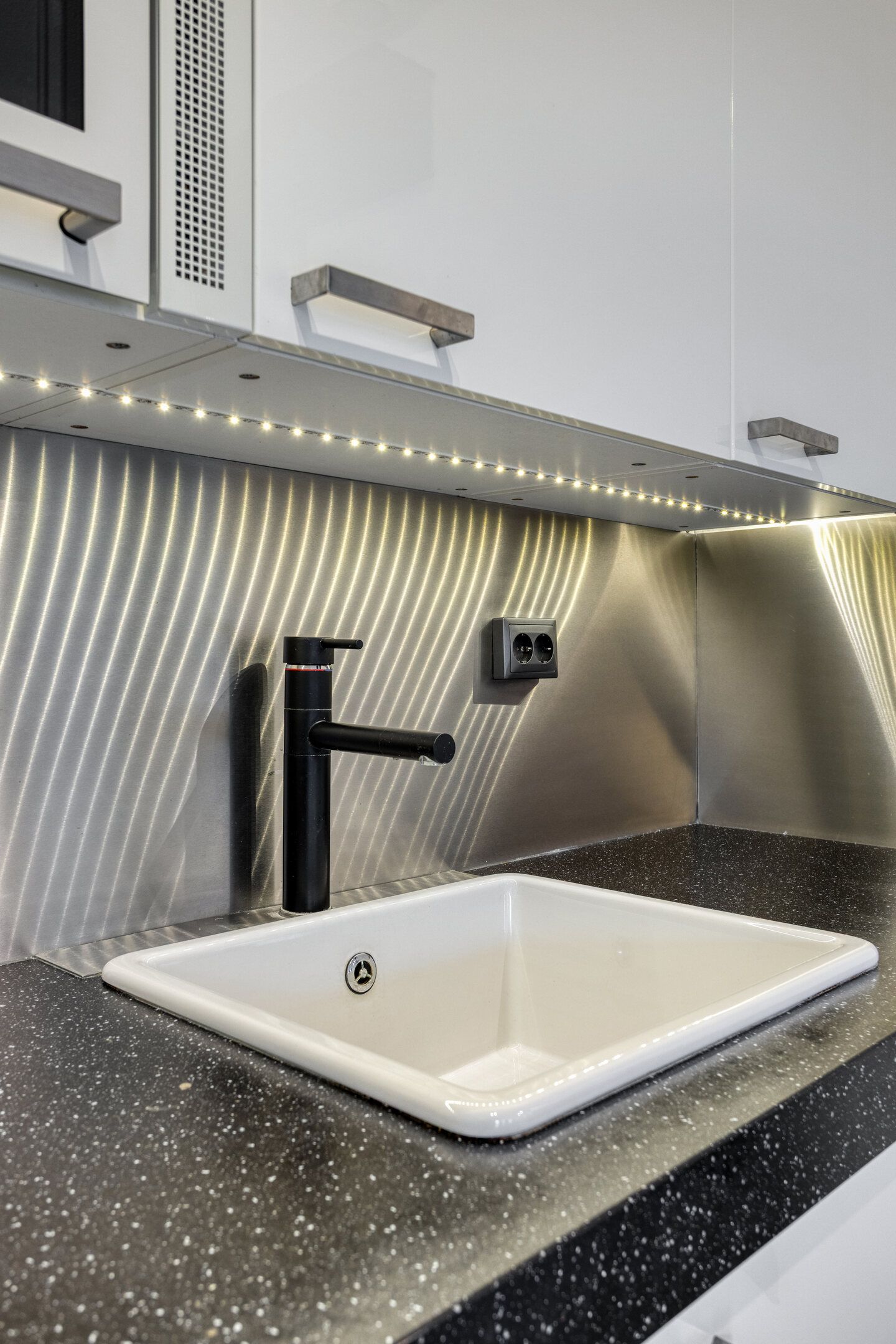 Photo 12 of Brandaris 73