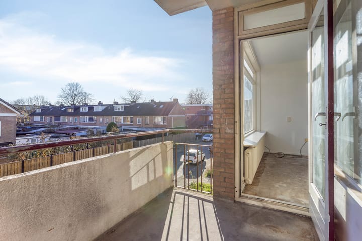 Photo 10 of Van Galenstraat 63-2