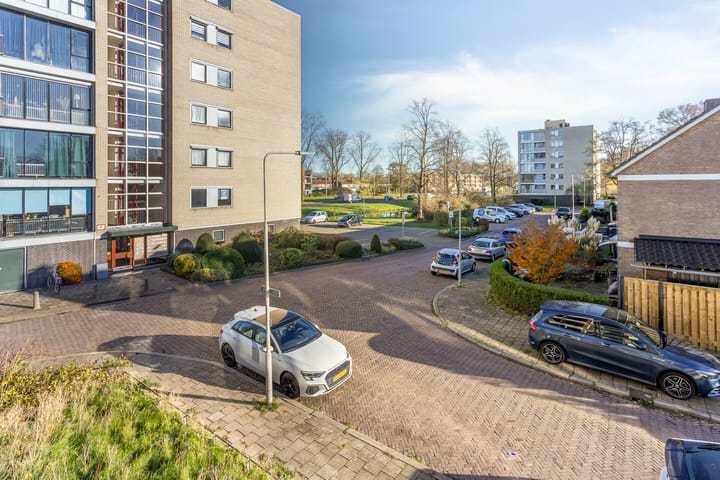 Photo 11 of Van Galenstraat 63-2