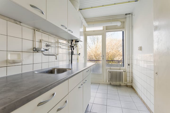 Photo 13 of Van Galenstraat 63-2