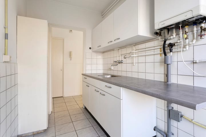 Photo 14 of Van Galenstraat 63-2