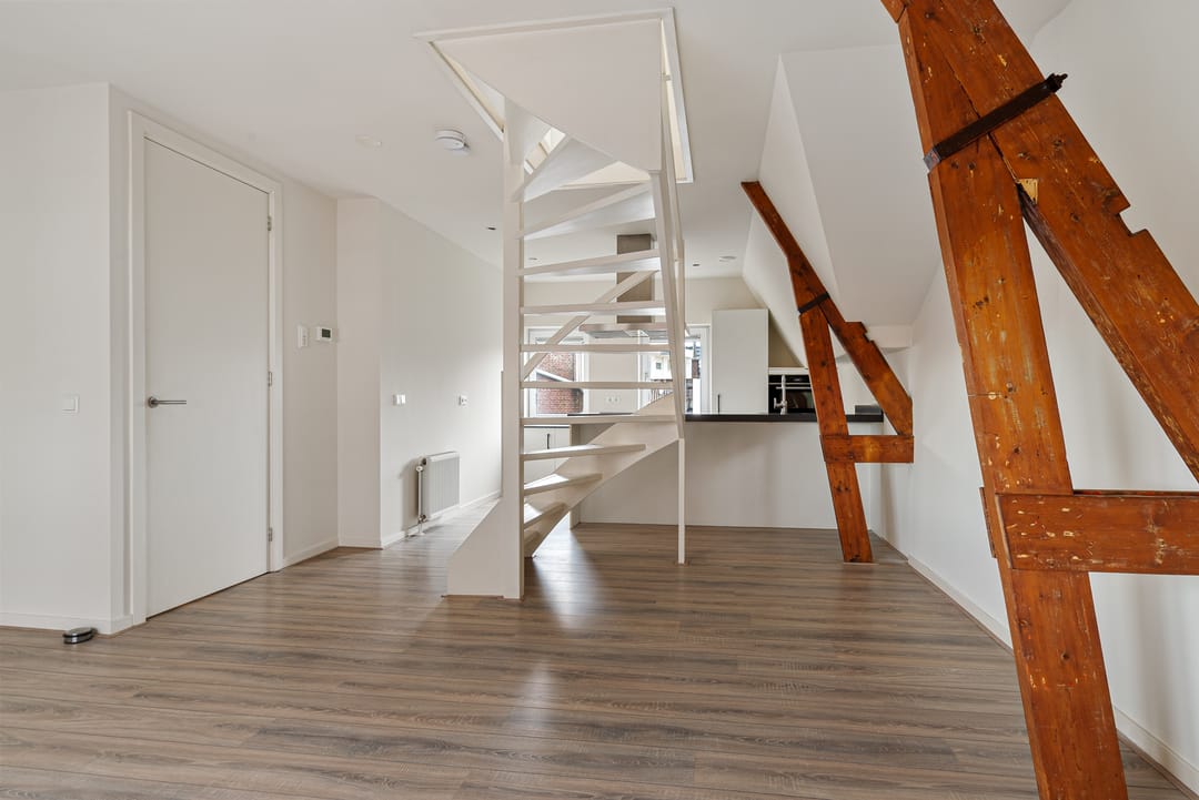 Foto 11 van Zuiderkerkstraat 18-B