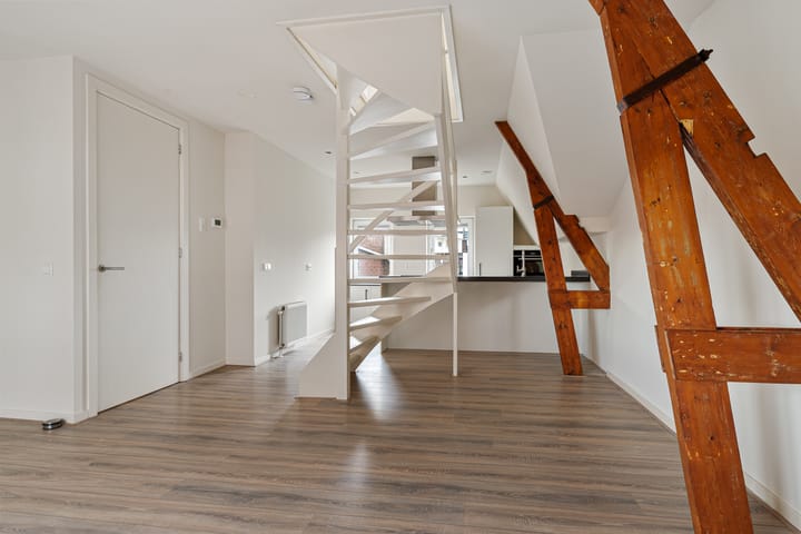 Photo 11 of Zuiderkerkstraat 18-B