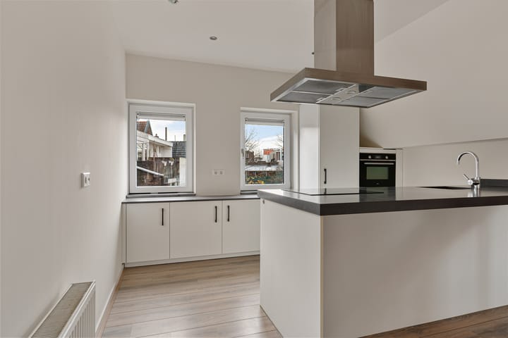 Photo 12 of Zuiderkerkstraat 18-B