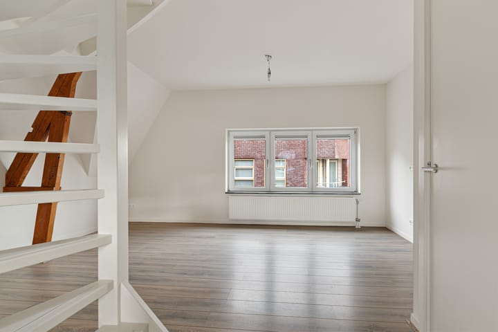 Photo 5 of Zuiderkerkstraat 18-B