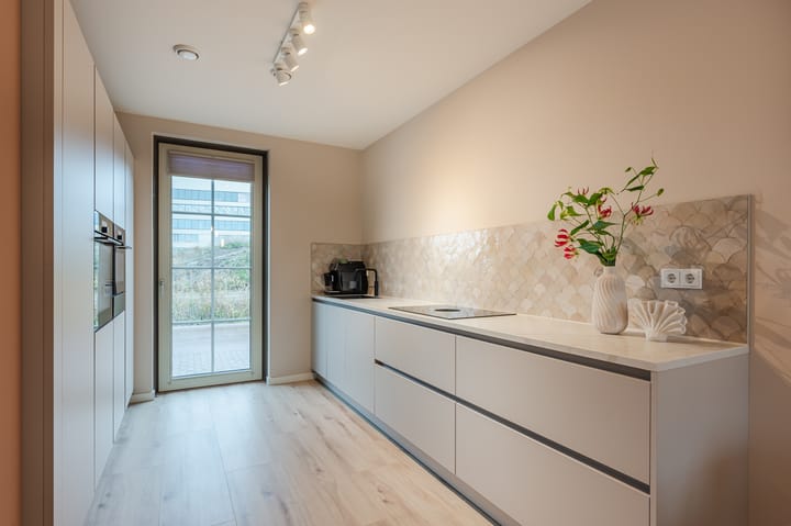 Photo 18 of Rhijnhofweg 22