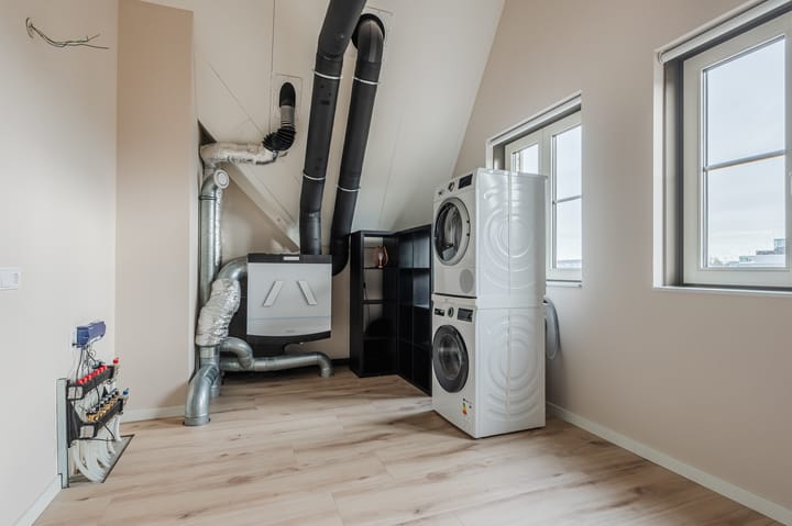 Photo 39 of Rhijnhofweg 22