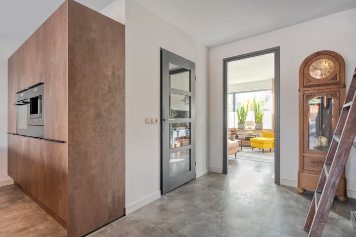 Photo 4 of Welhaak 36