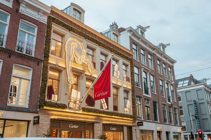 Photo 36 of Van Baerlestraat 17-3