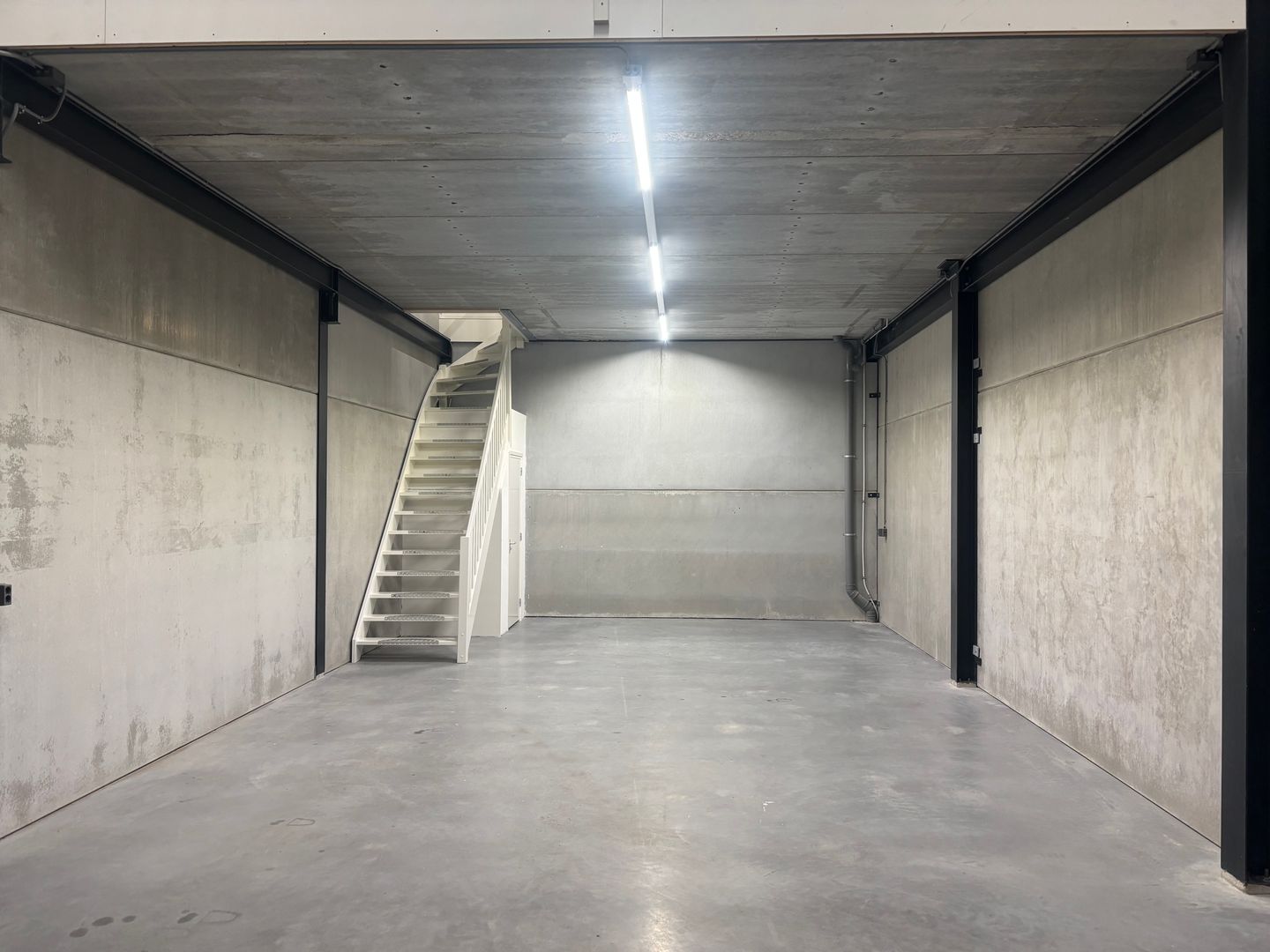 View photo 5 of Agriport 5-08