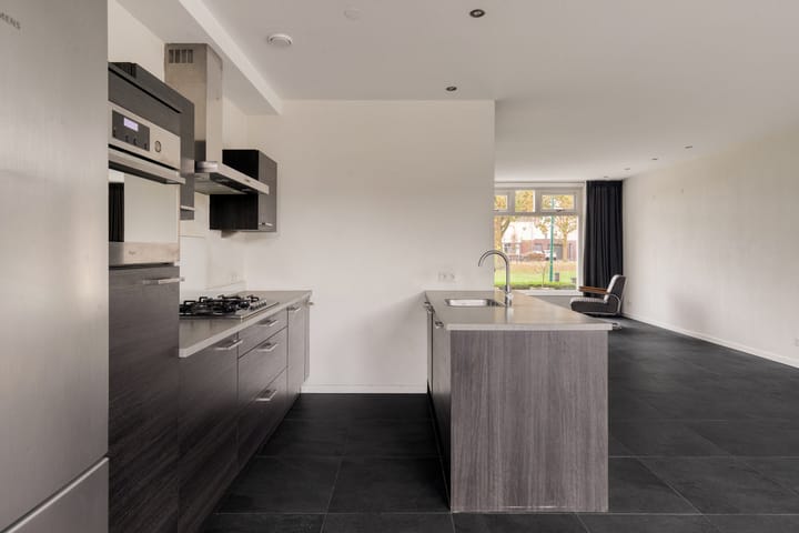 Photo 14 of Herman Broodstraat 7