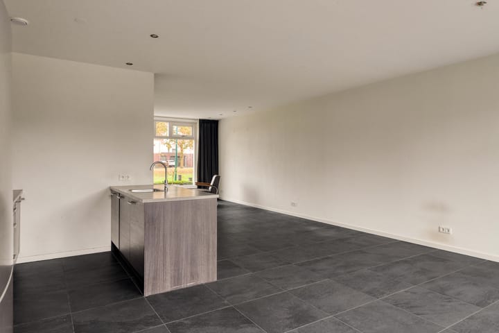 Photo 16 of Herman Broodstraat 7