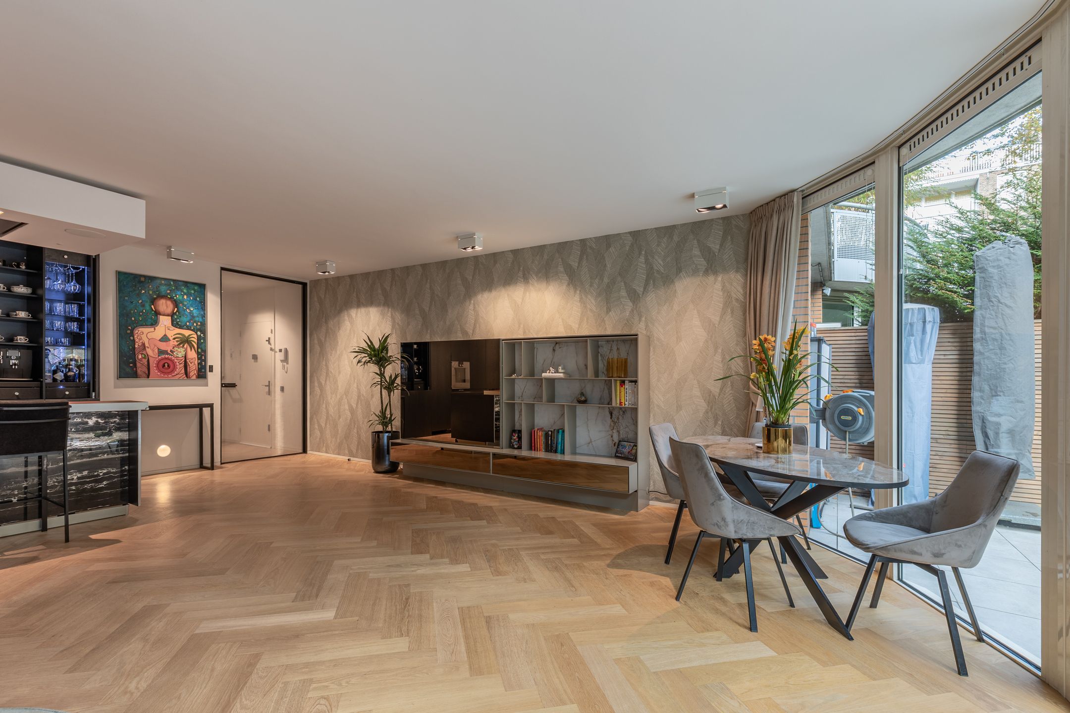 Photo 6 of Pieter de Hoochstraat 5-F