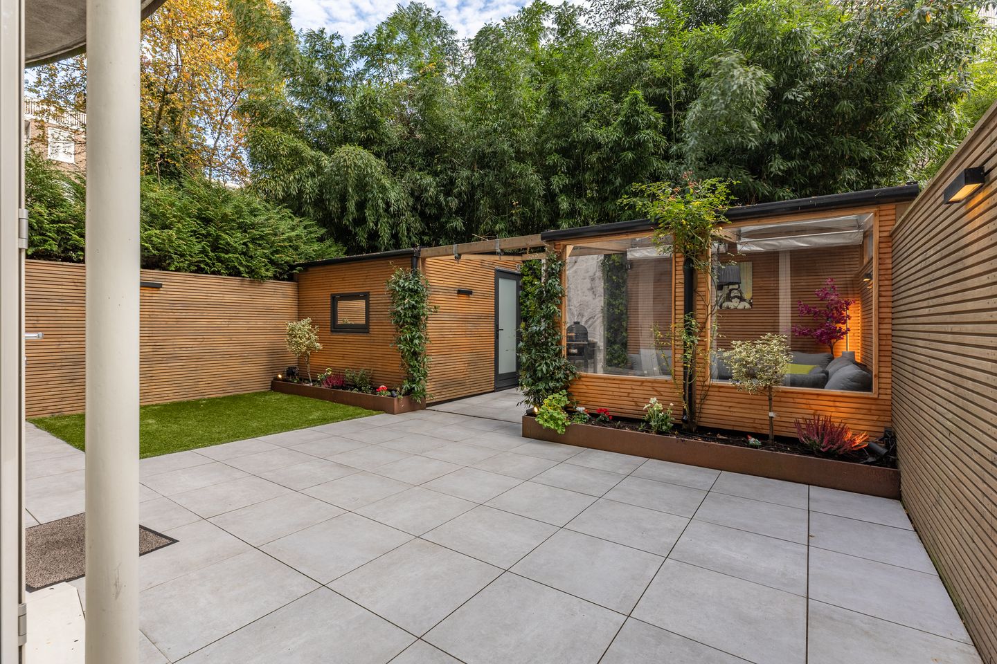 Photo 14 of Pieter de Hoochstraat 5-F