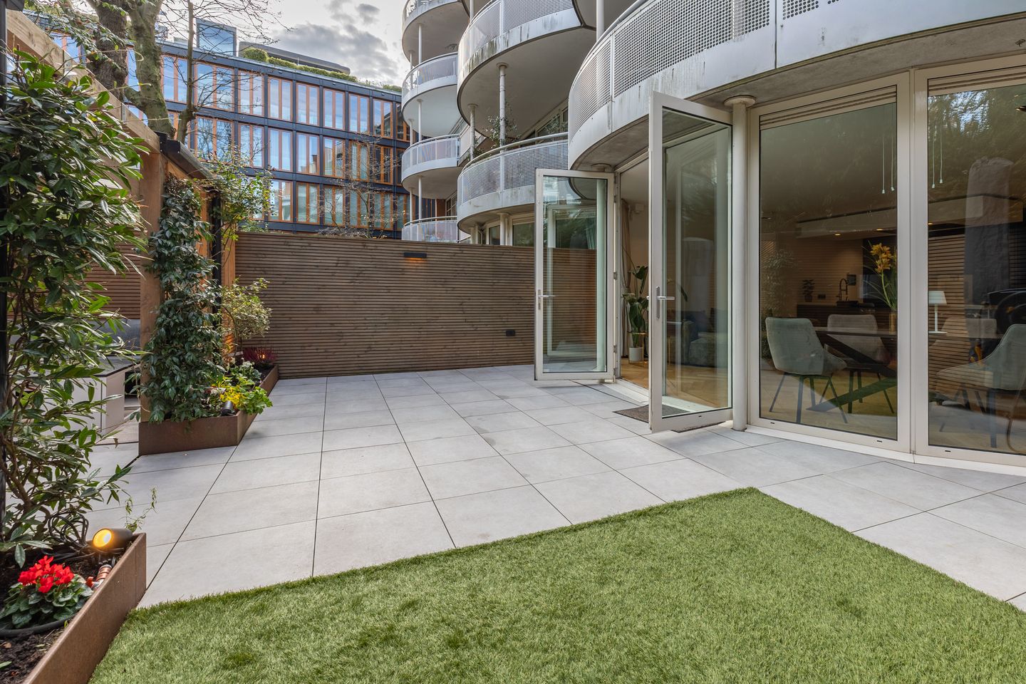 Photo 19 of Pieter de Hoochstraat 5-F