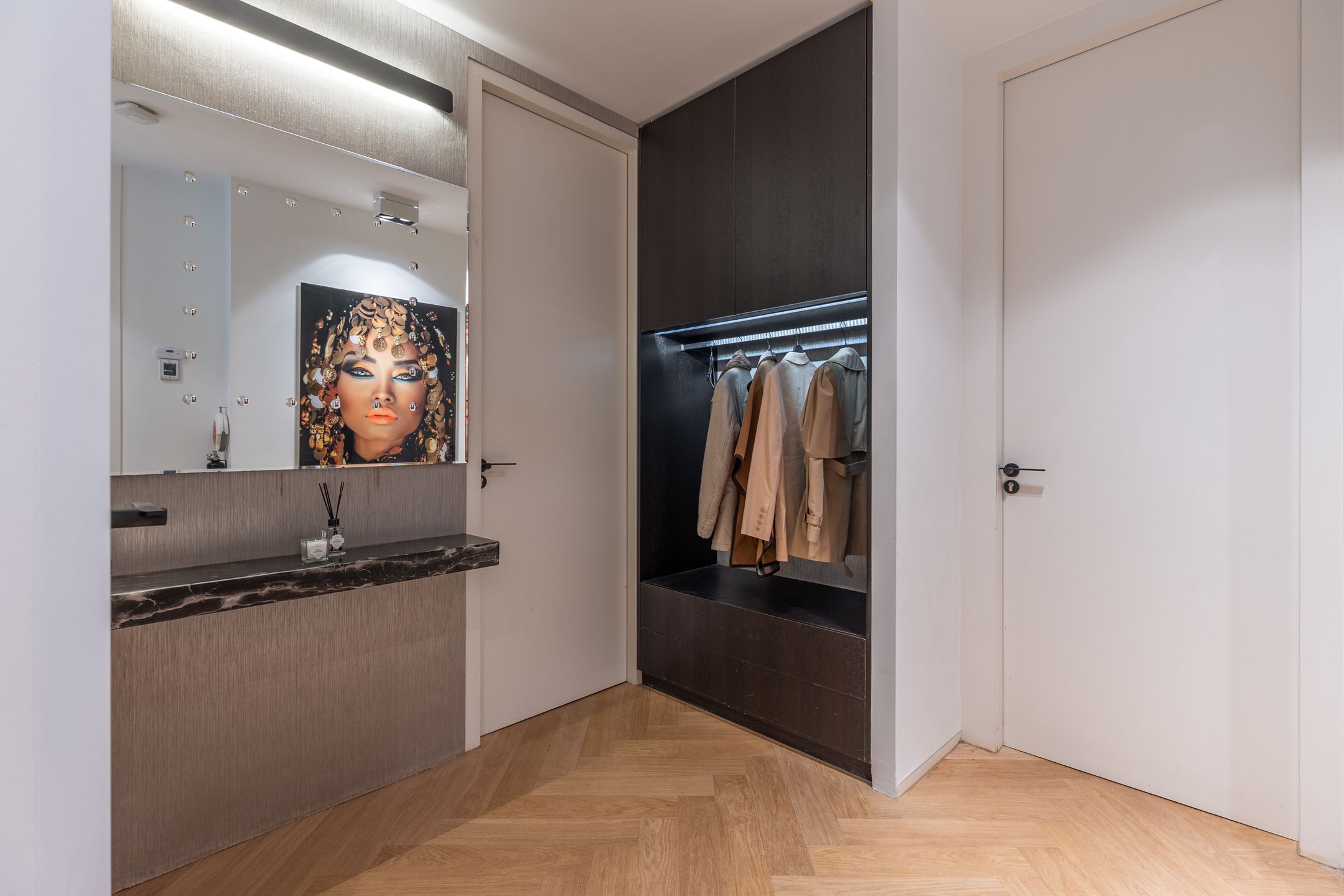 Photo 21 of Pieter de Hoochstraat 5-F