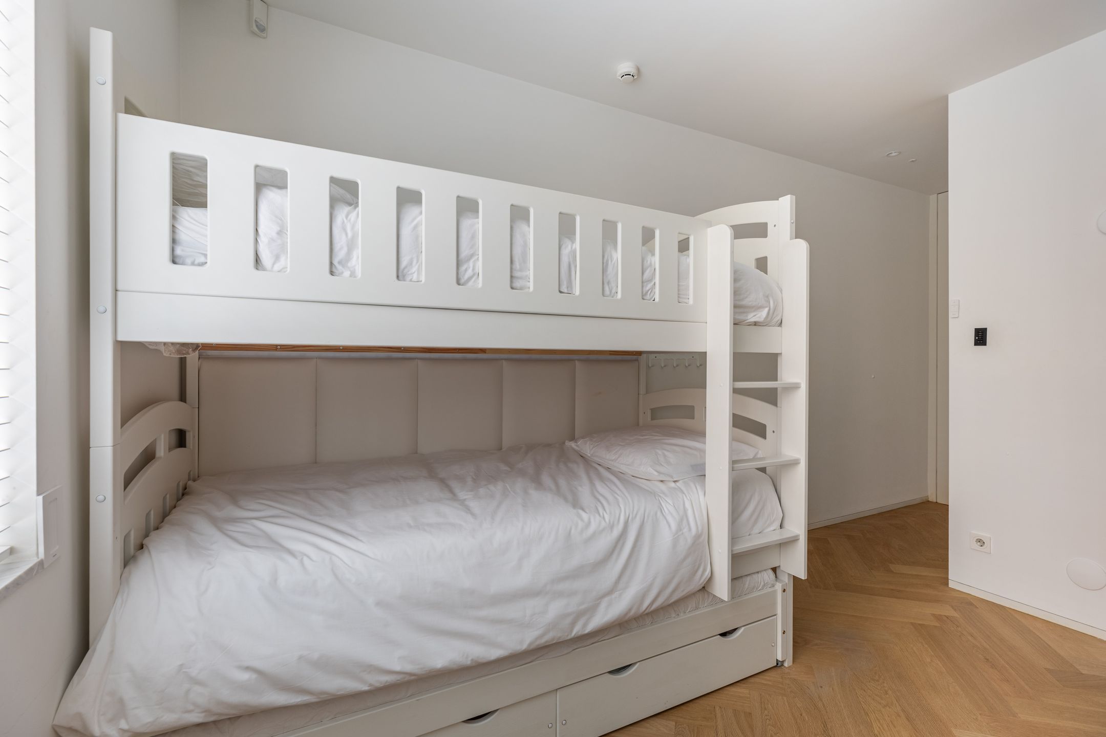 Photo 30 of Pieter de Hoochstraat 5-F