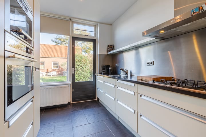 Foto 13 van Baroniestraat 9