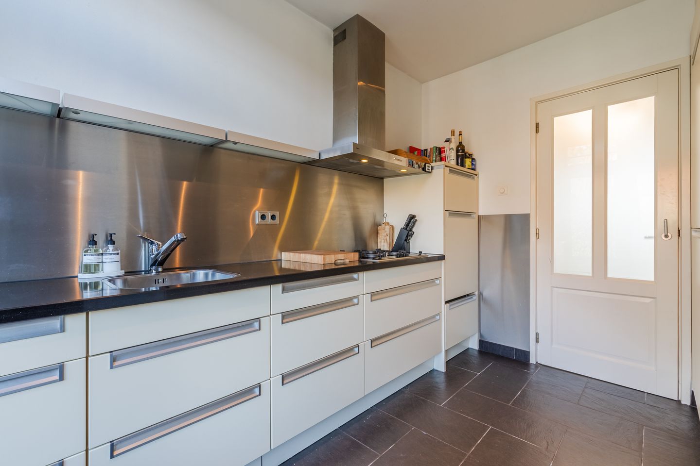 Foto 14 van Baroniestraat 9