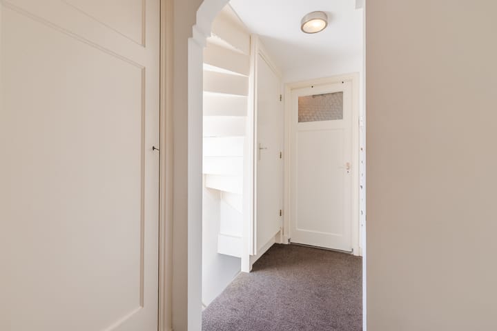 Foto 31 van Baroniestraat 9