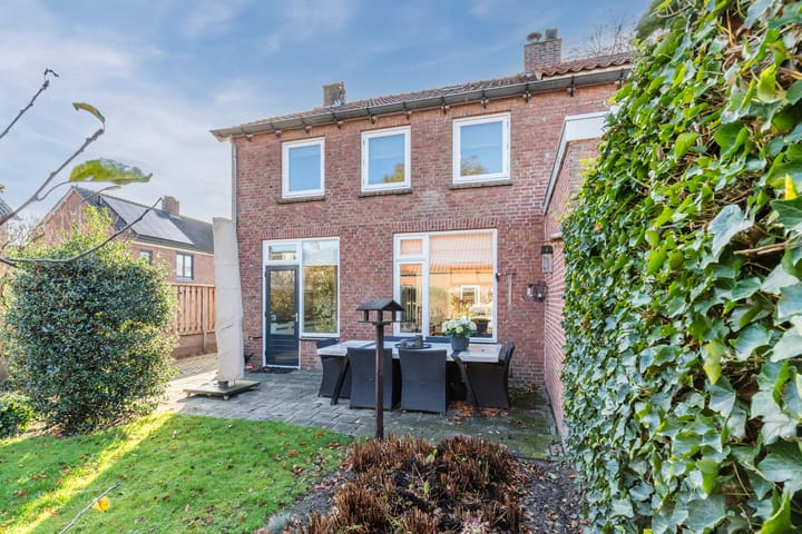 Foto 39 van Baroniestraat 9