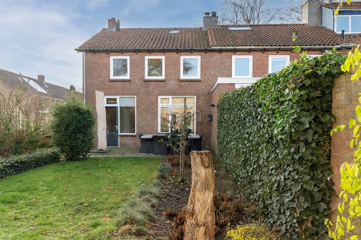 Foto 41 van Baroniestraat 9