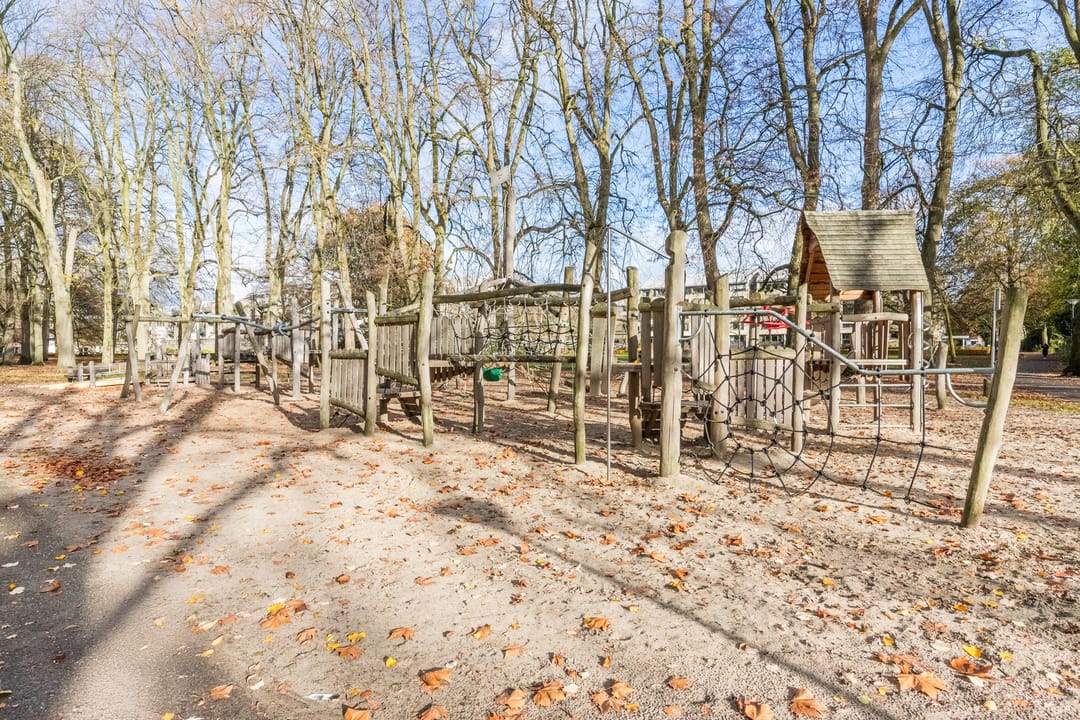 Foto 61 van Baroniestraat 9