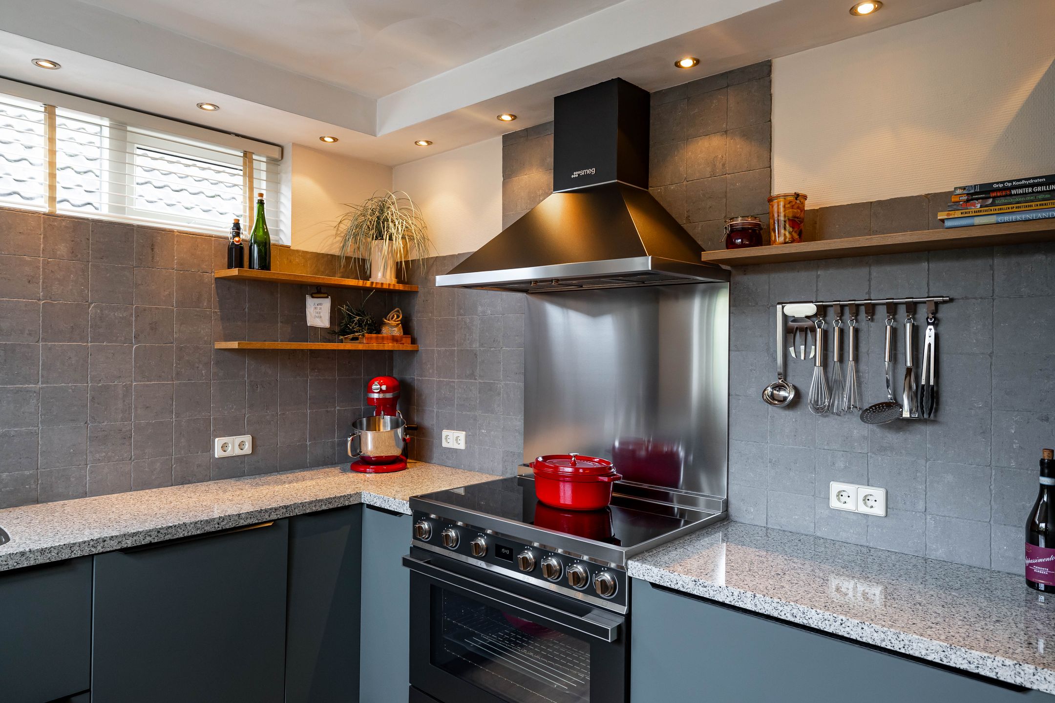 Photo 21 of Nieuweweg 60