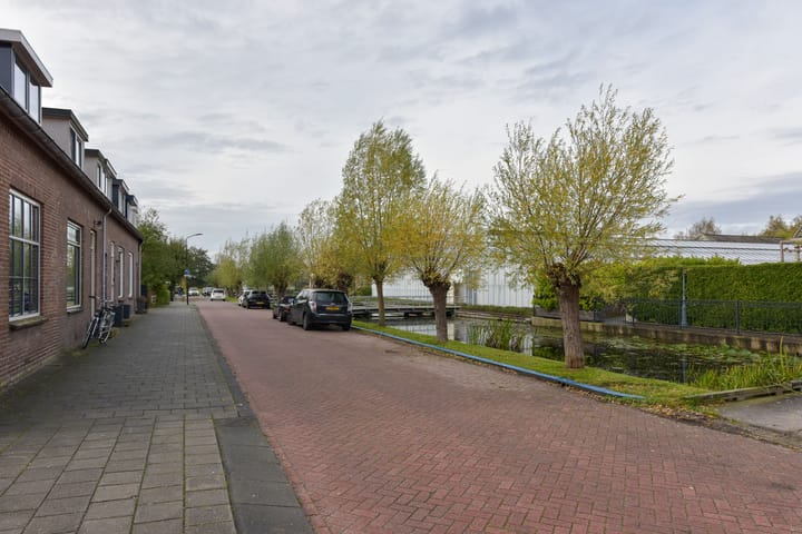 Photo 2 of Julianalaan 24