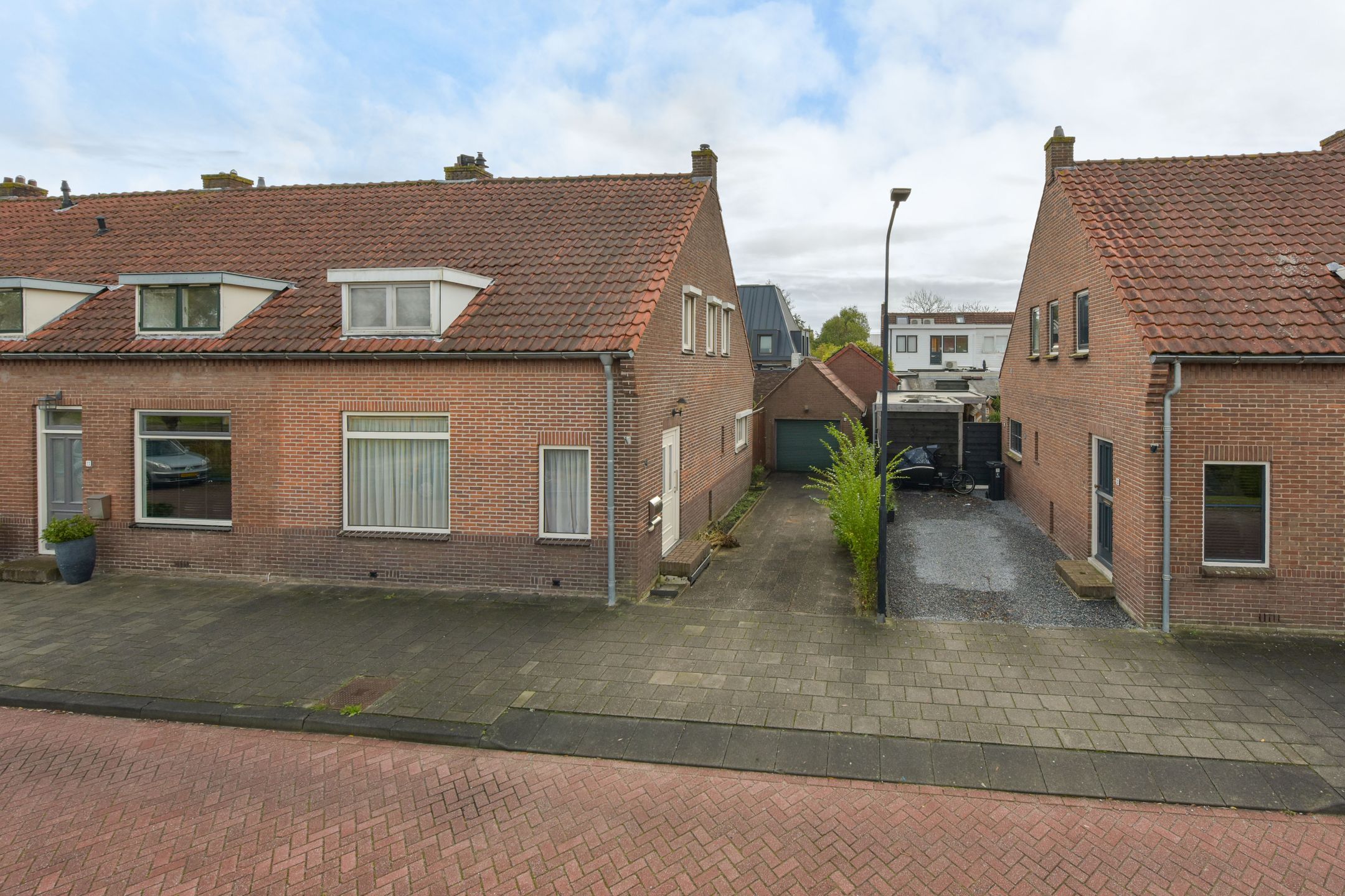 Foto 24 van Julianalaan 24