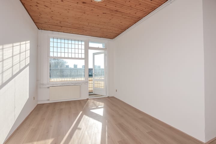 Photo 14 of Veenendaalkade 404