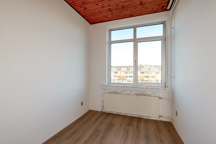 Photo 7 of Veenendaalkade 404