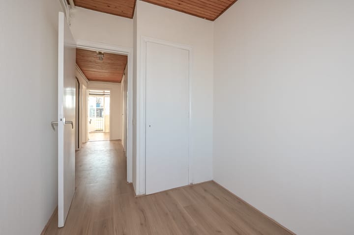 Photo 8 of Veenendaalkade 404