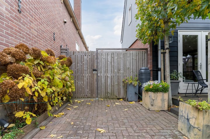 Photo 45 of Hoofdstraat 70