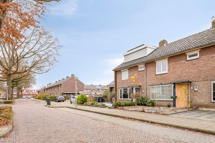 Photo 4 of Peckiuslaan 23