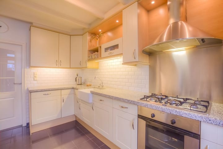 Photo 4 of Geenestraat 101