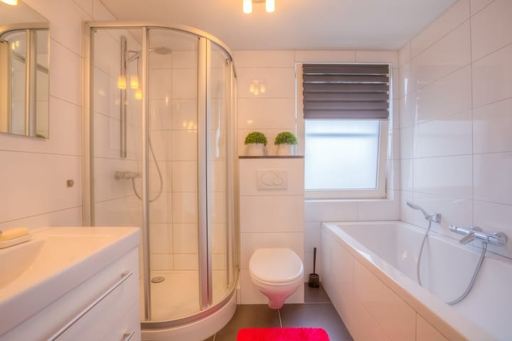 Photo 5 of Geenestraat 101