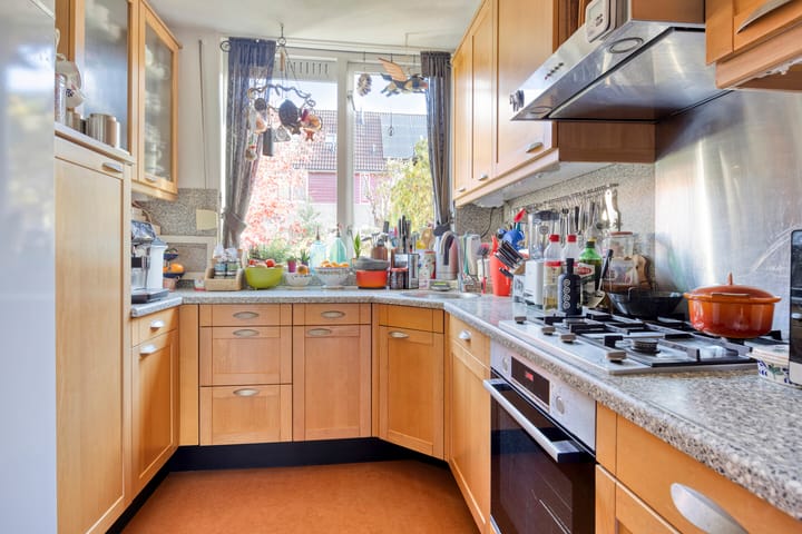 Photo 10 of Anna Bijnsstraat 3